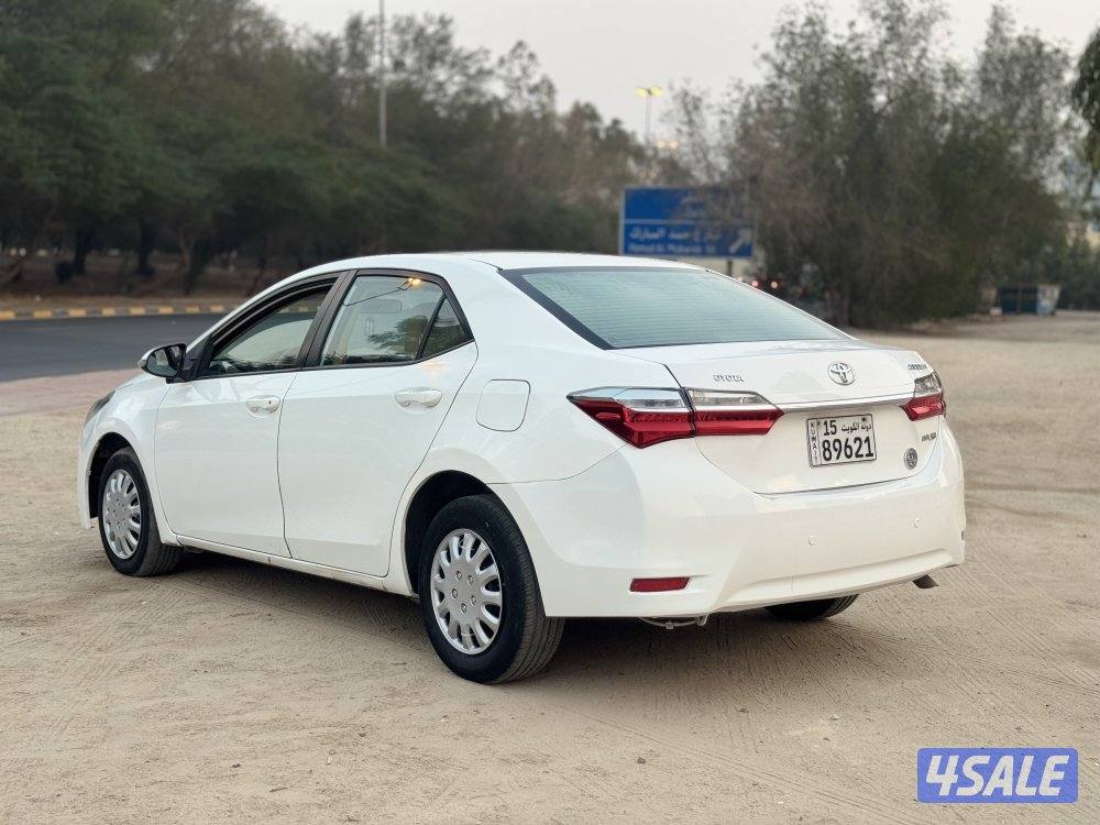 للبيع تويوتا كورولا 2019 ماكينه 1600CC6