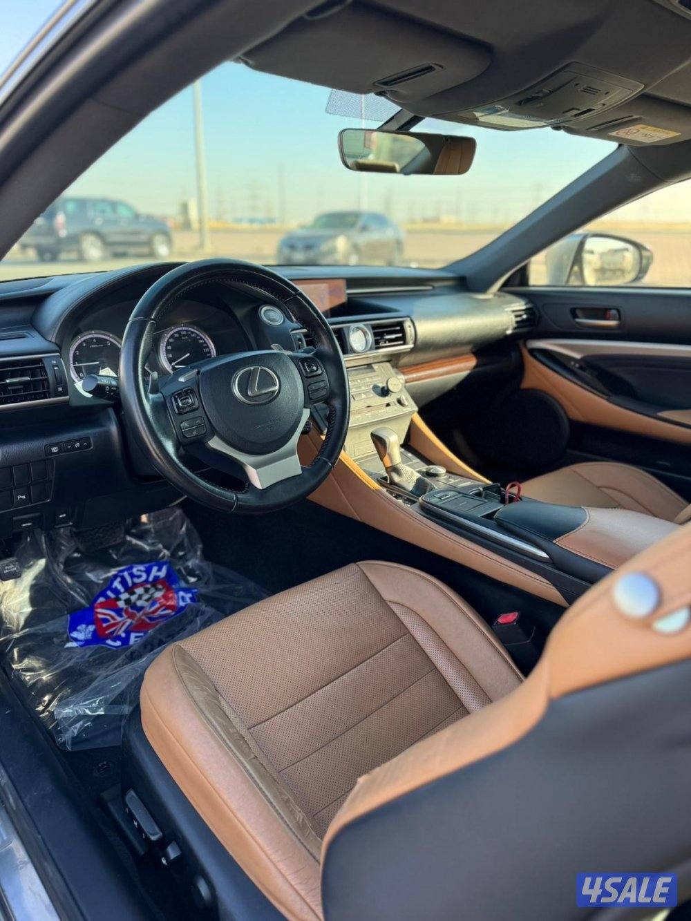 لكزس RC200 أعلى درجة4