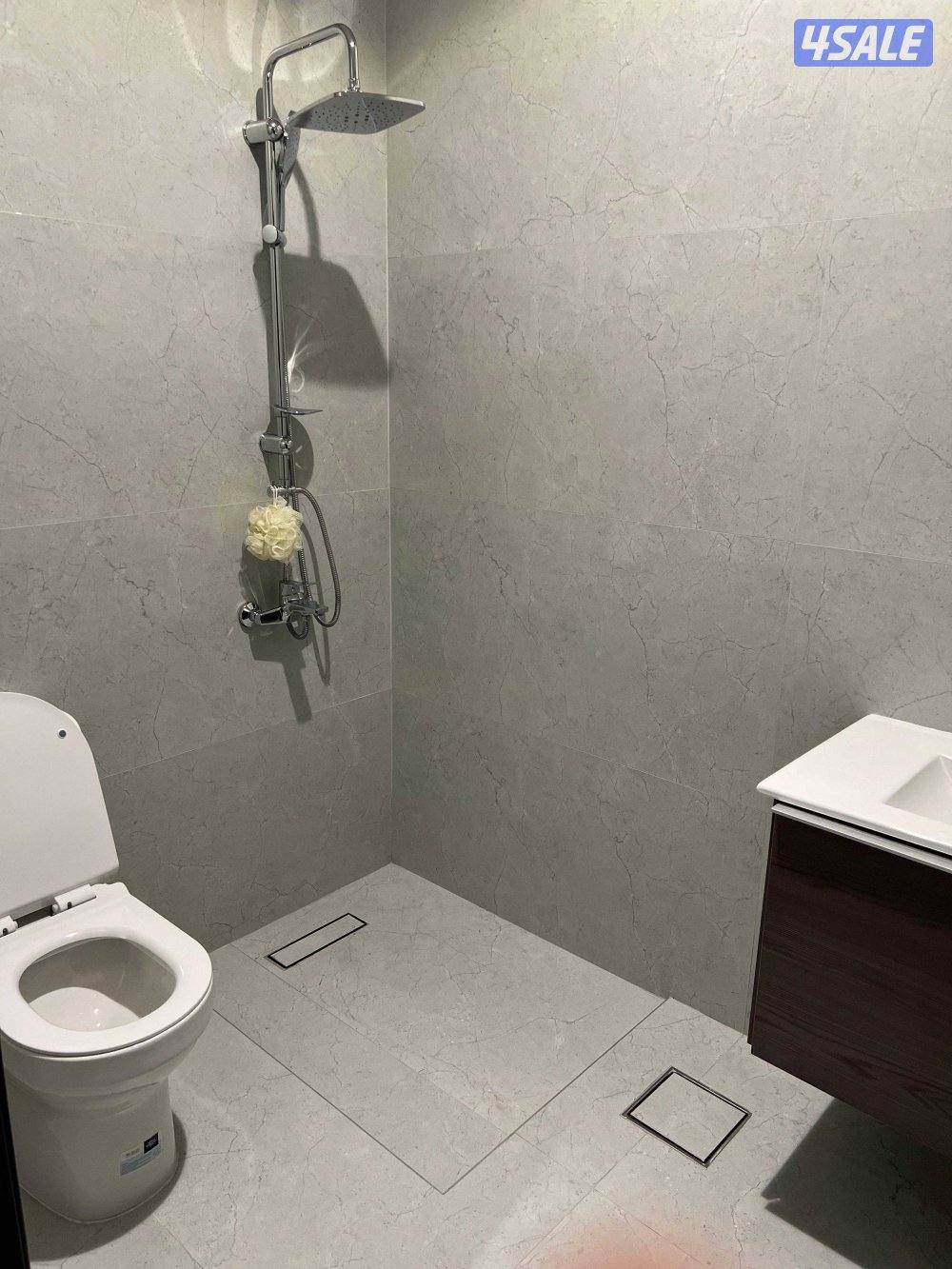 للايجار قسيمه vip بالمطلاع ضاحية مرغوبة وقريبه من الخدمات0