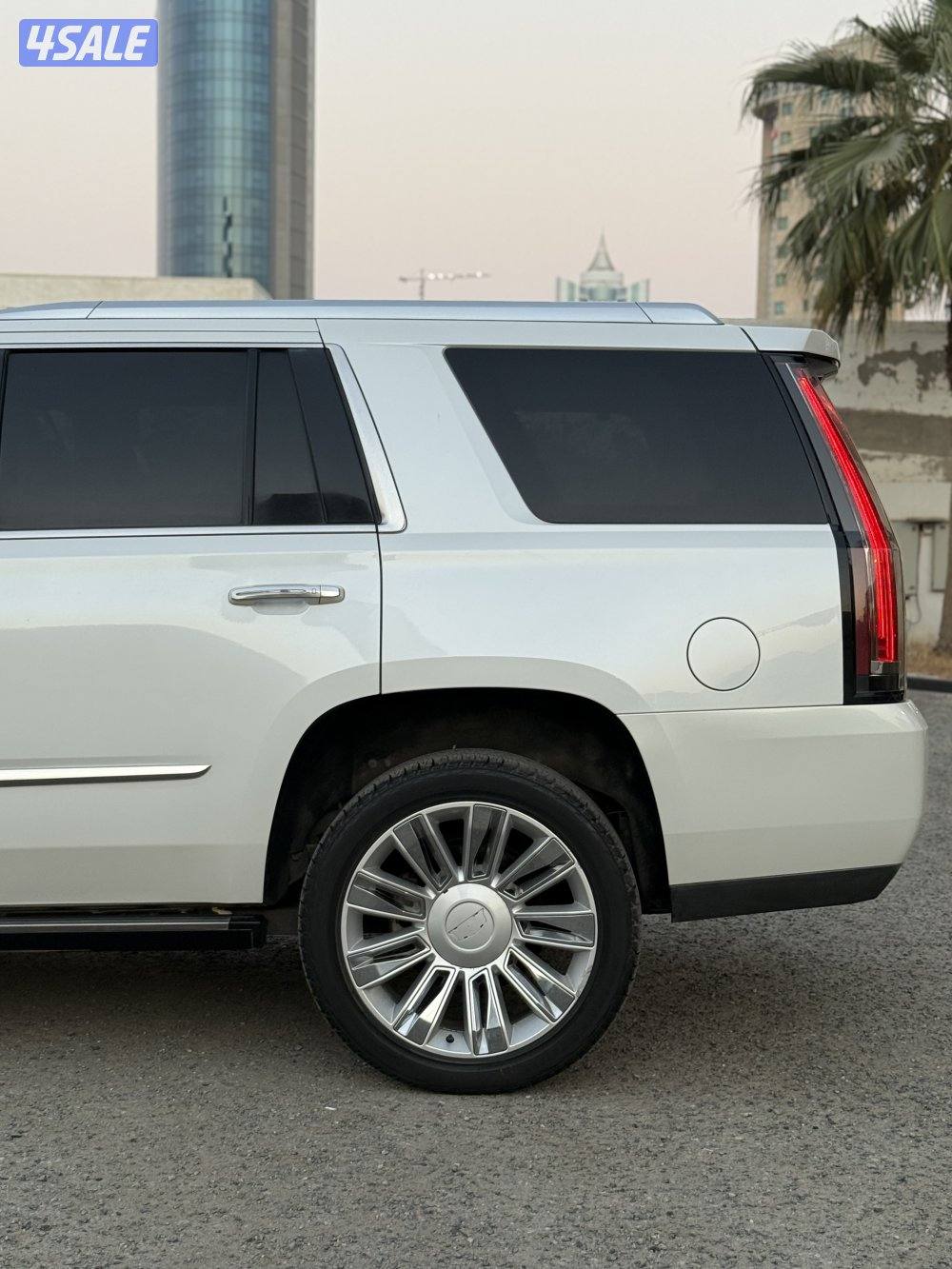 🔺كاديلاك اسكاليد بلاتينيوم 2016 الدرجه الاولي 🔺2