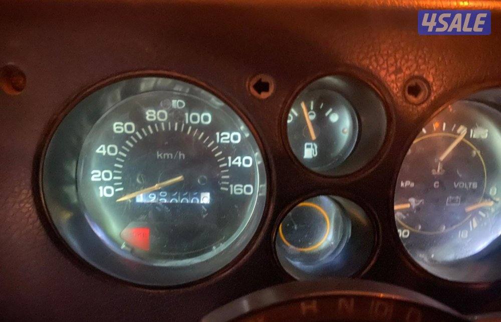 للبيع فان مقفل صندوق تامين سنه  ( للجميع الانشطه )3