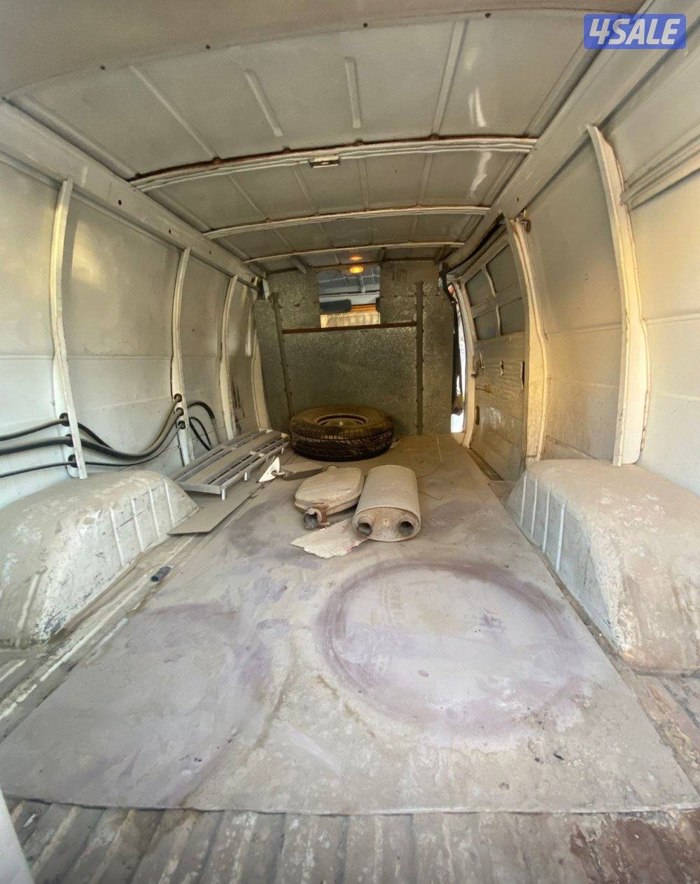 للبيع فان مقفل صندوق تامين سنه  ( للجميع الانشطه )6