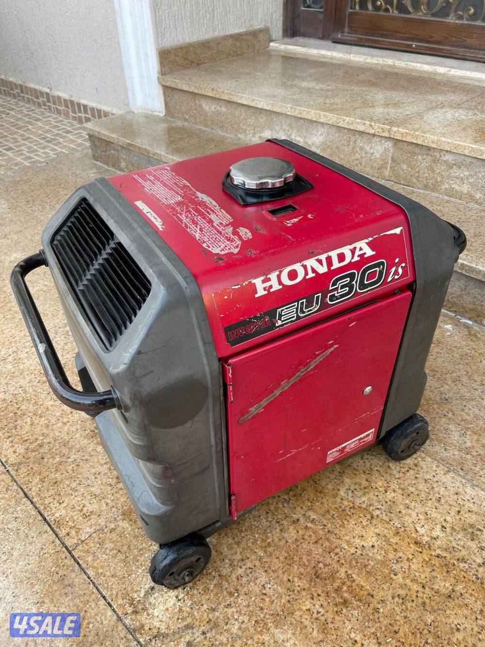 للبيع مكينة هوندا كاتم صوت حجم 30003