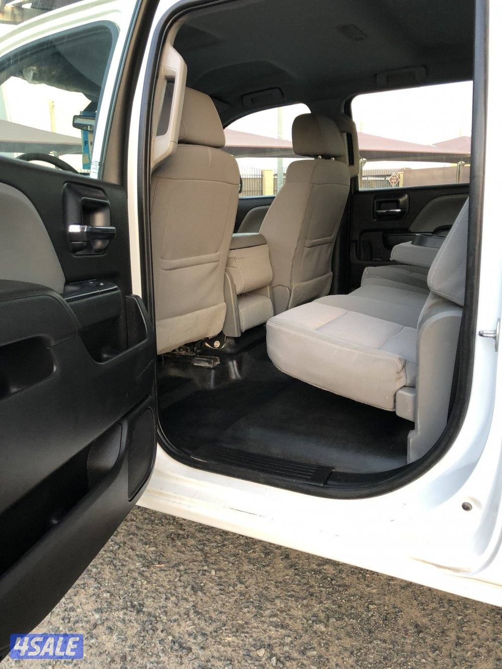 للبيع سيرا ٢٠١٨ HD 2500 شاشة كبيرة سناسر دبل ارضي - شرط الفحص عداد ٣٢٠7