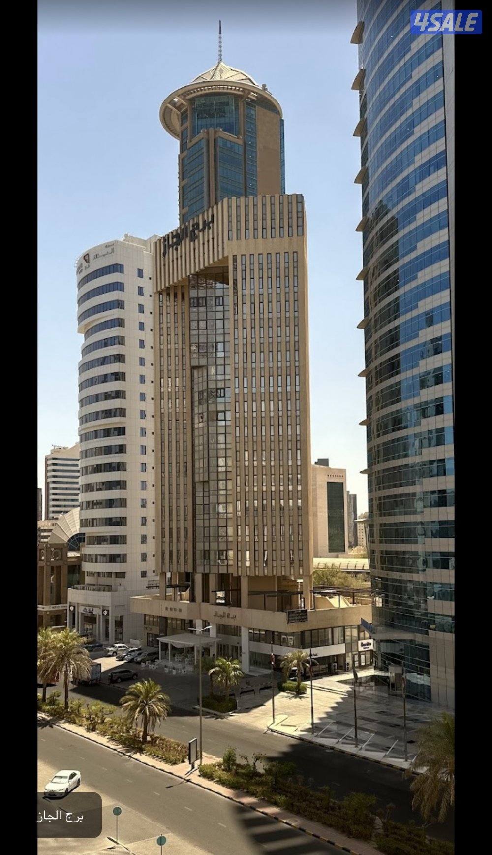 للايجار الدور التاسع اطلالة مميزة شرق مجهز بالاثاث والأجهزة مساحة 1202