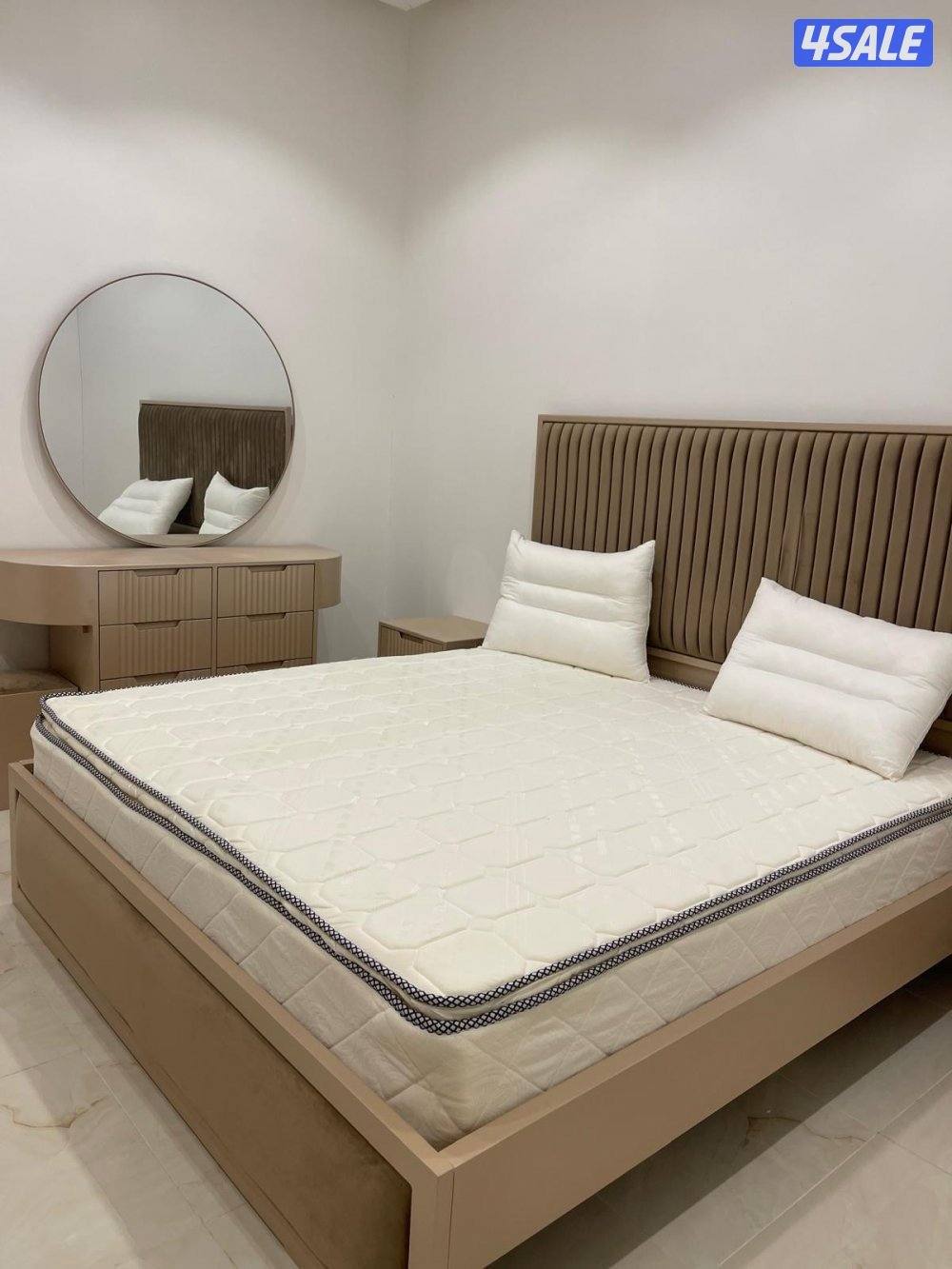 العبدلي قطّعه ٦  ( ٧ غرف  ٣ حمامات  للتواصل وتس اب اجار يومي فقط )9