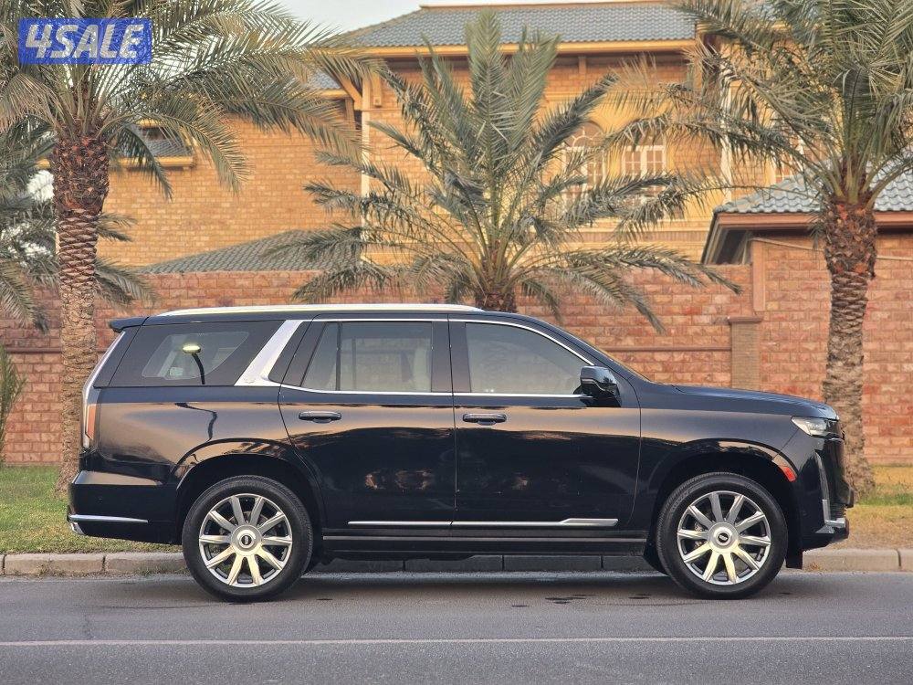 Escalade Platinum 2021 صبغ الوكالة عداد 85 ألف3