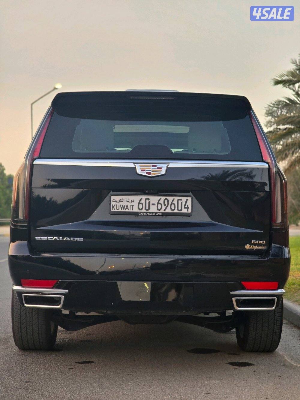 Escalade Platinum 2021 صبغ الوكالة عداد 85 ألف5