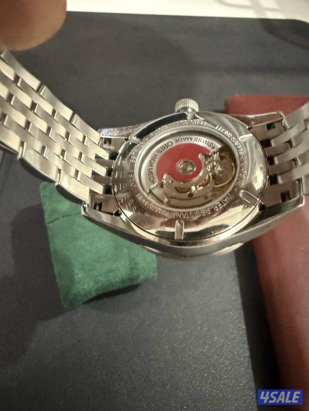 للبيع ساعه Oris بحاله ممتازه ونظيفه2