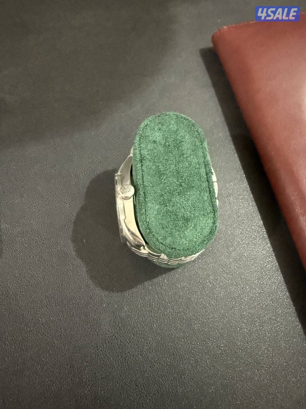 للبيع ساعه Oris بحاله ممتازه ونظيفه3