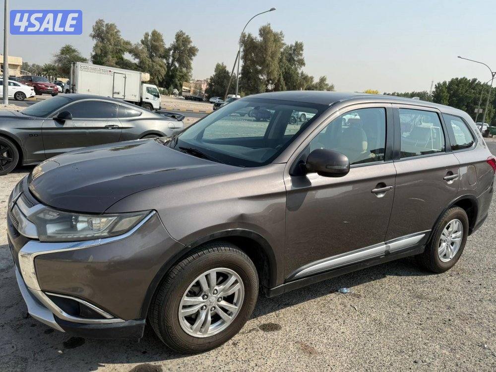 للبيع ميتسوبيشي اوتلاندر 20227