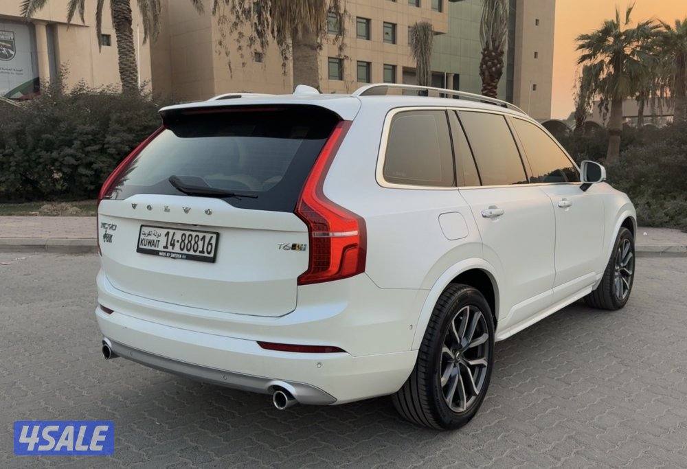 جيب فولفو XC904