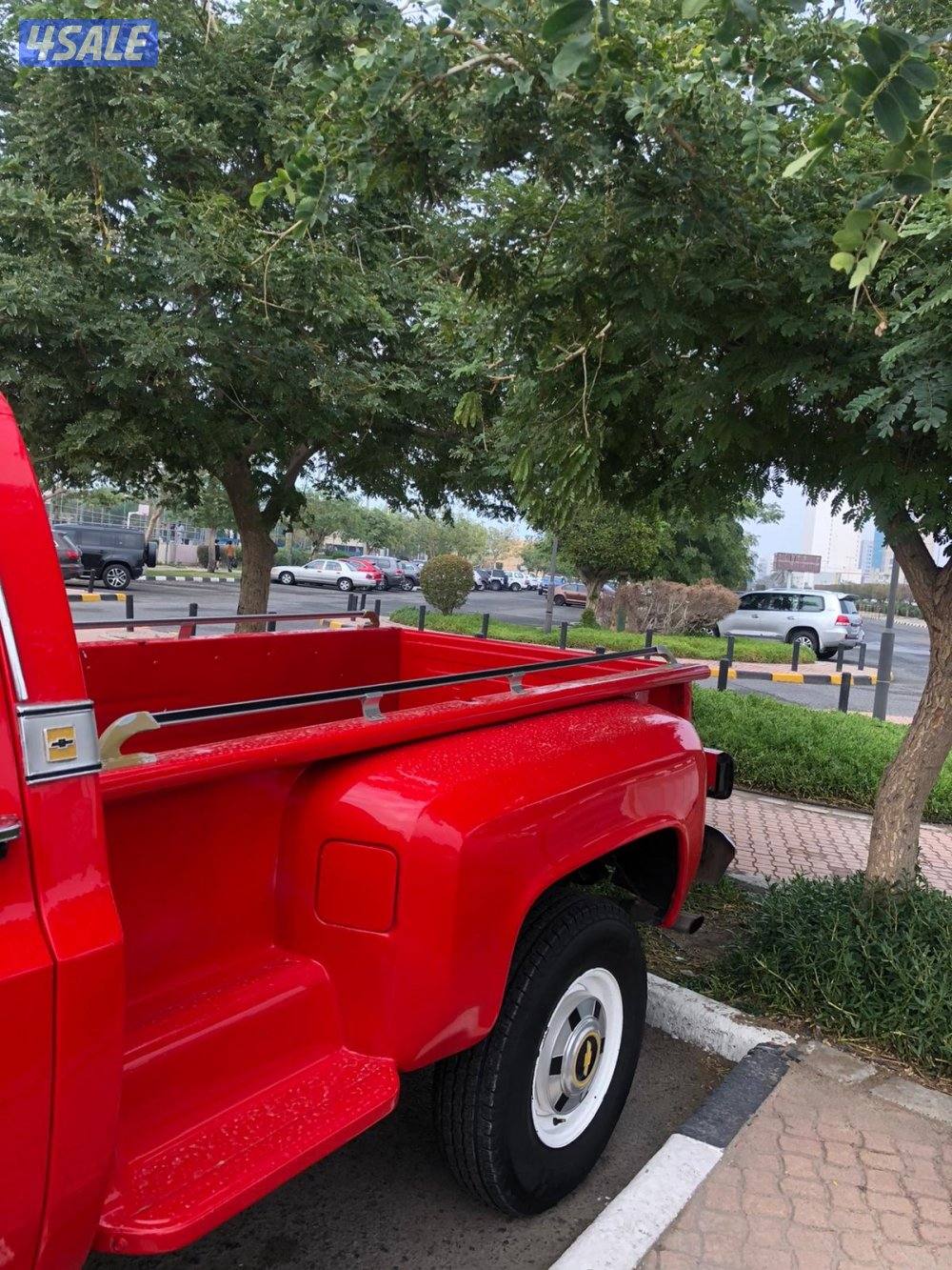 وانيت شفر 1979- حجم 30- قير عادي مكينة 350- عليها كبريتر وهدرز4