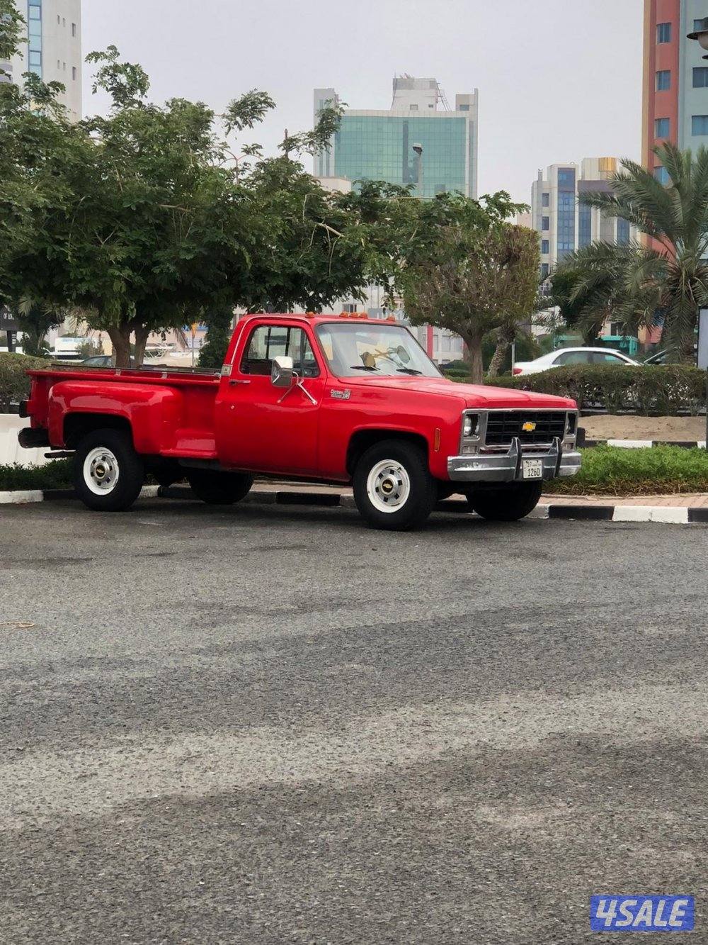 وانيت شفر 1979- حجم 30- قير عادي مكينة 350- عليها كبريتر وهدرز3