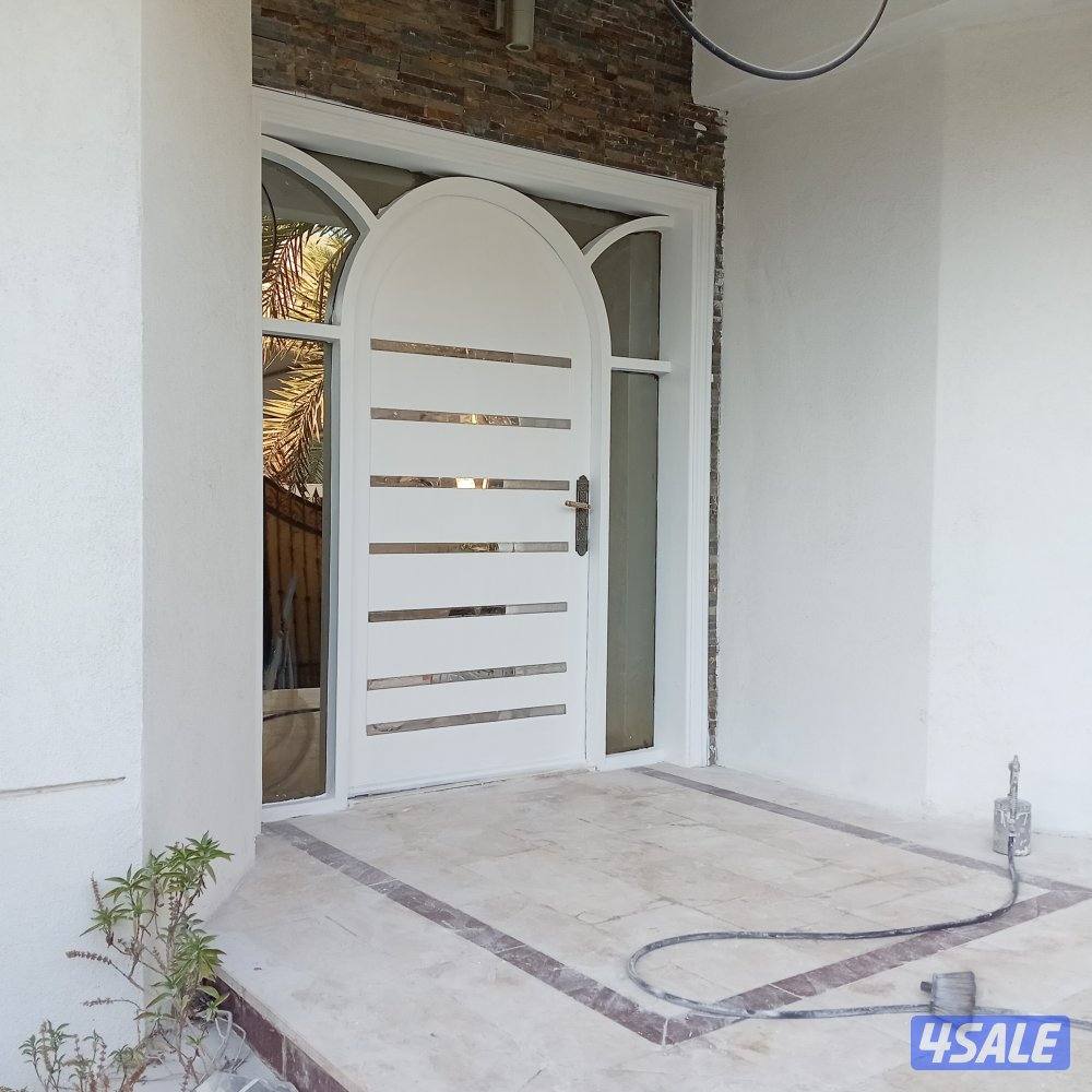 نجار أبواب خشب وشرشيب وديكوات وصبغ ناري9