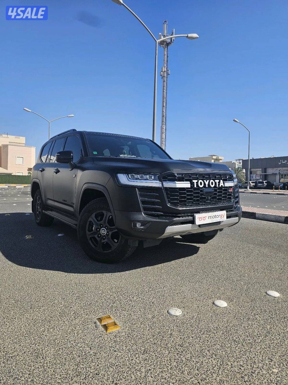 البيع لاند كروزر GR موديل 20240