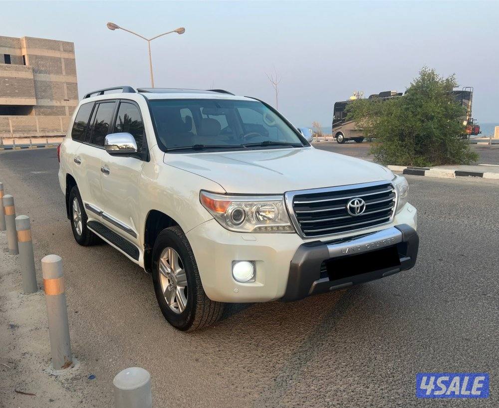 للبيع لاندكروزر GXR ٢٠١٣ بحالة جدا نظيفة1