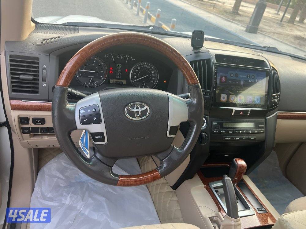 للبيع لاندكروزر GXR ٢٠١٣ بحالة جدا نظيفة8