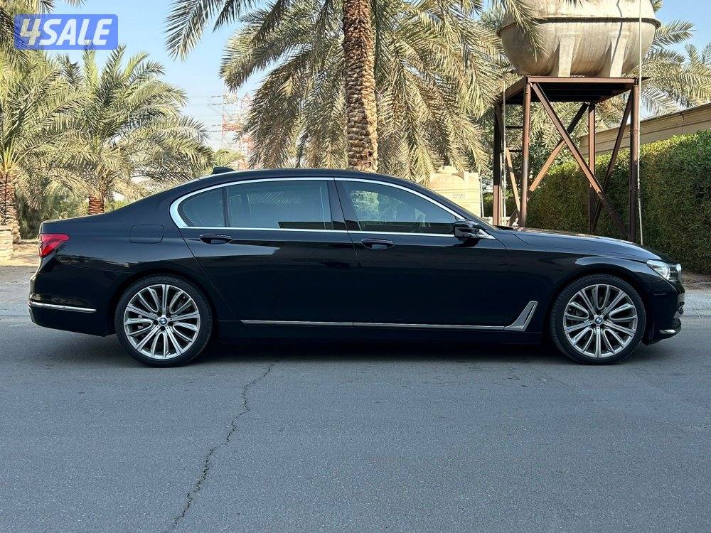 بي ام 740Li 
6سلندر
6 عداد: 68 الف وكاله6