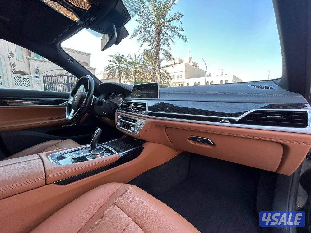 بي ام 740Li 
6سلندر
6 عداد: 68 الف وكاله9