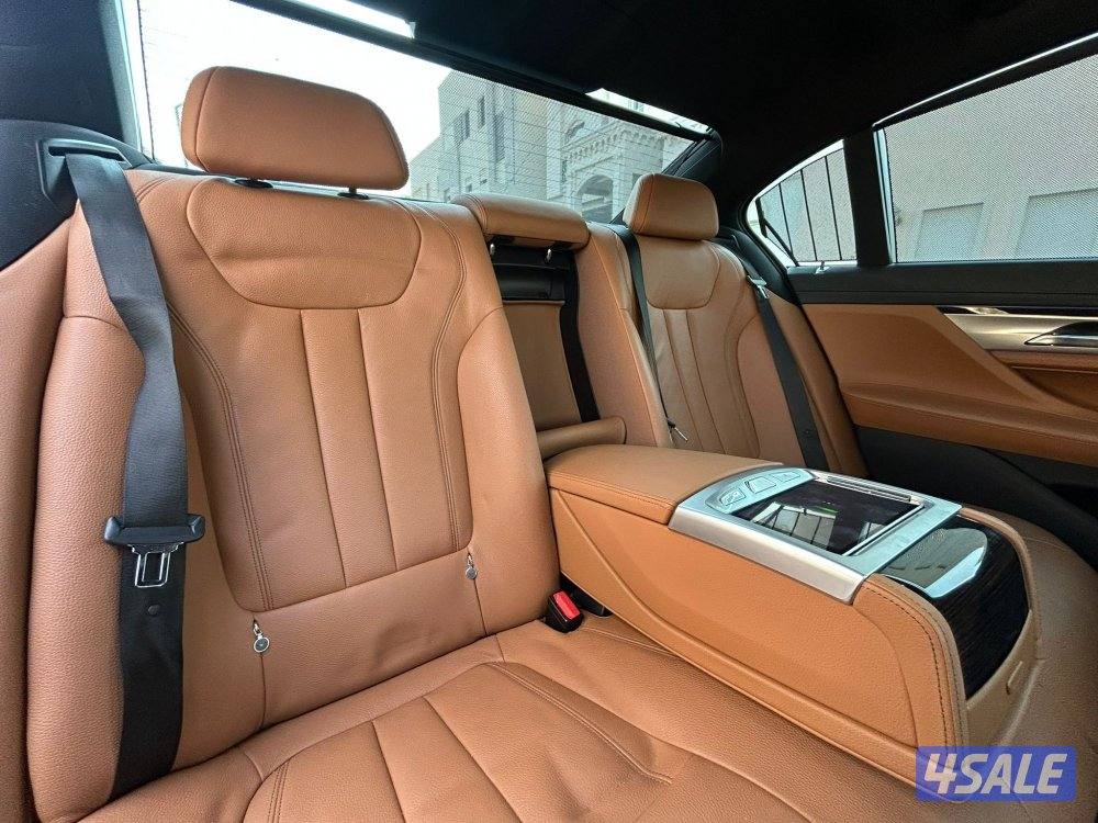 بي ام 740Li 
6سلندر
6 عداد: 68 الف وكاله13