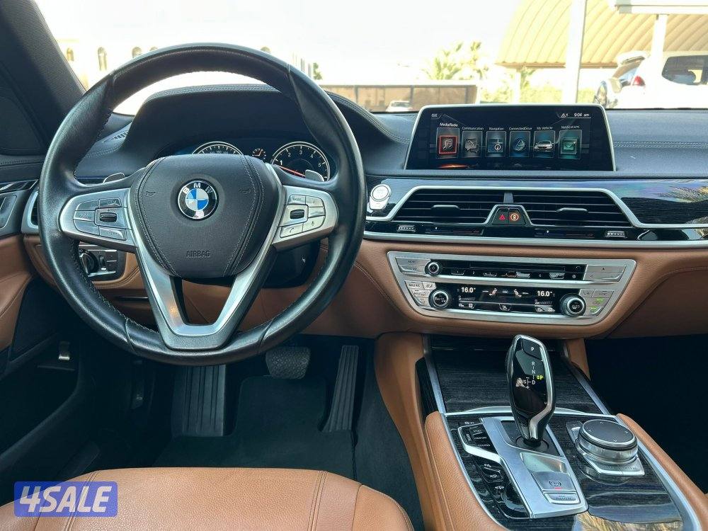 بي ام 740Li 
6سلندر
6 عداد: 68 الف وكاله15