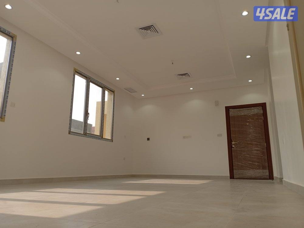 للإيجار شقة ارضي VIP في الفنيطيس جديدة وراقيه جدا ومودرن4