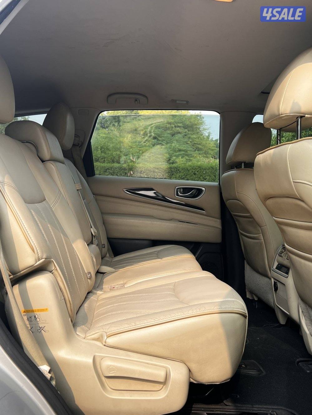 للبيع أنفنتني بحالة الوكالة QX7