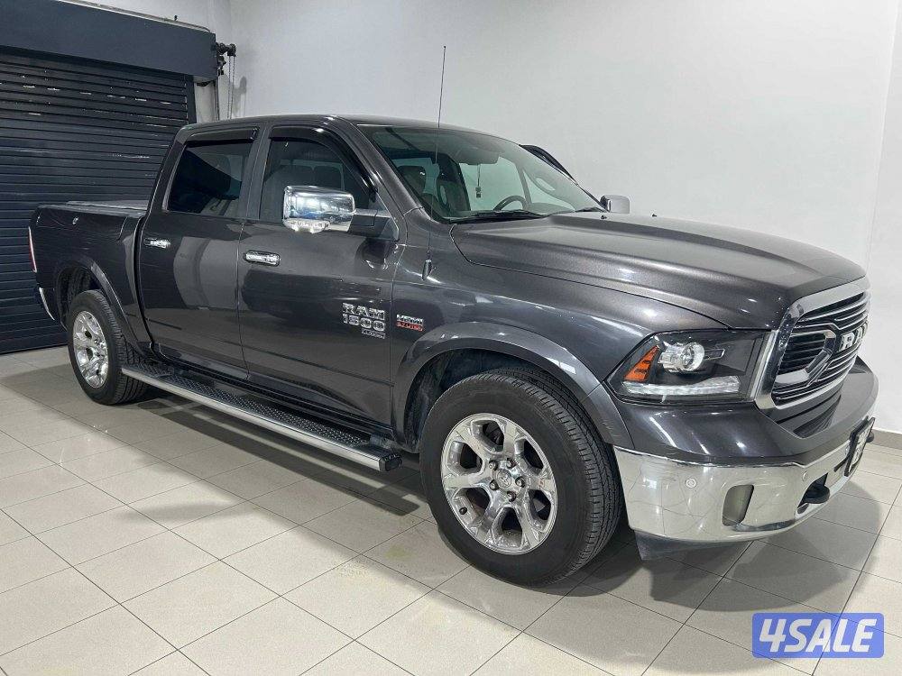 RAM 1500 Laramie Classic 17/798033