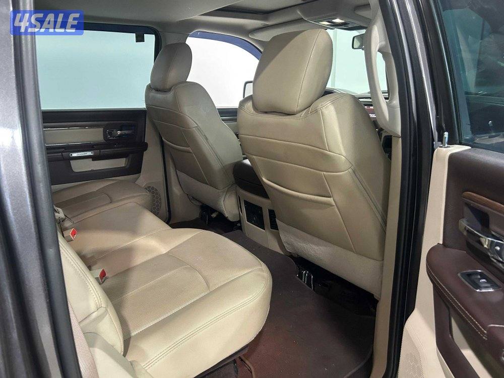 RAM 1500 Laramie Classic 17/798035