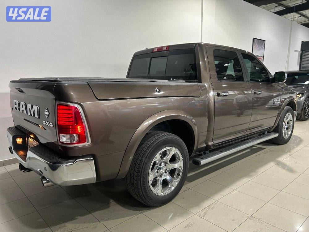 RAM 1500 Laramie Classic V8 17/875583