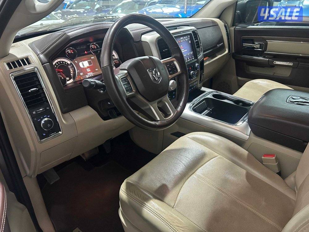 RAM 1500 Laramie Classic V8 17/875587