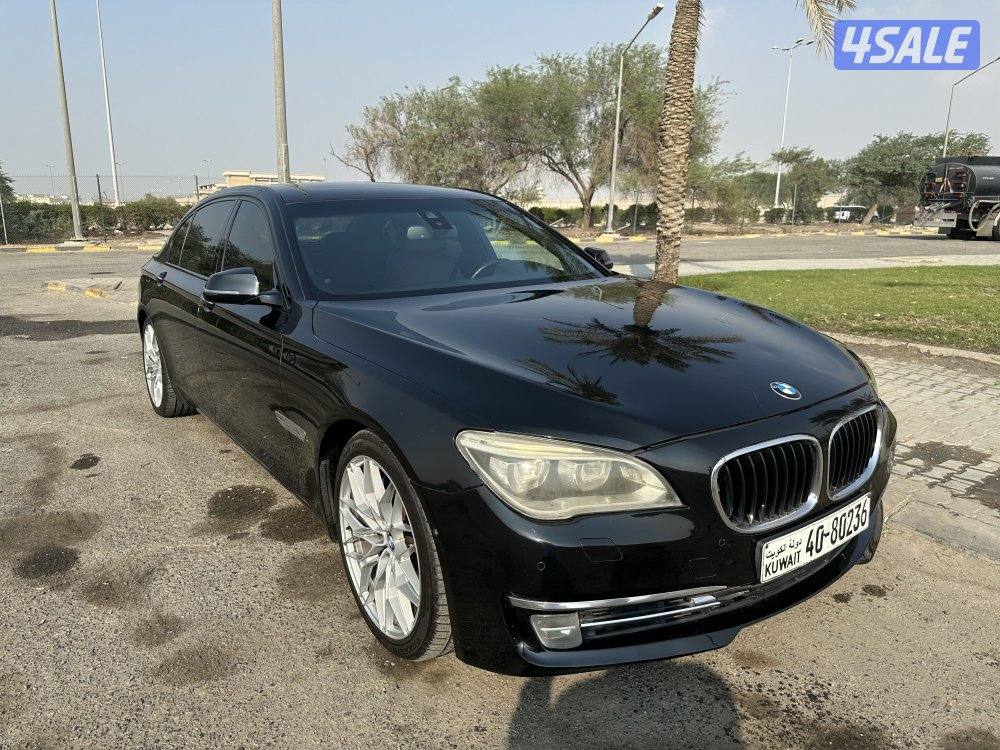 للبيع بي ام 750 Li 20135