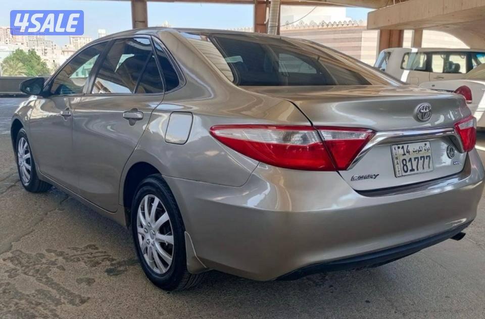 للبيع تويوتا كامري  مديل ٢٠١٦. شرط الفحص قير مكينه شاصي يوجد ٣ قطع1