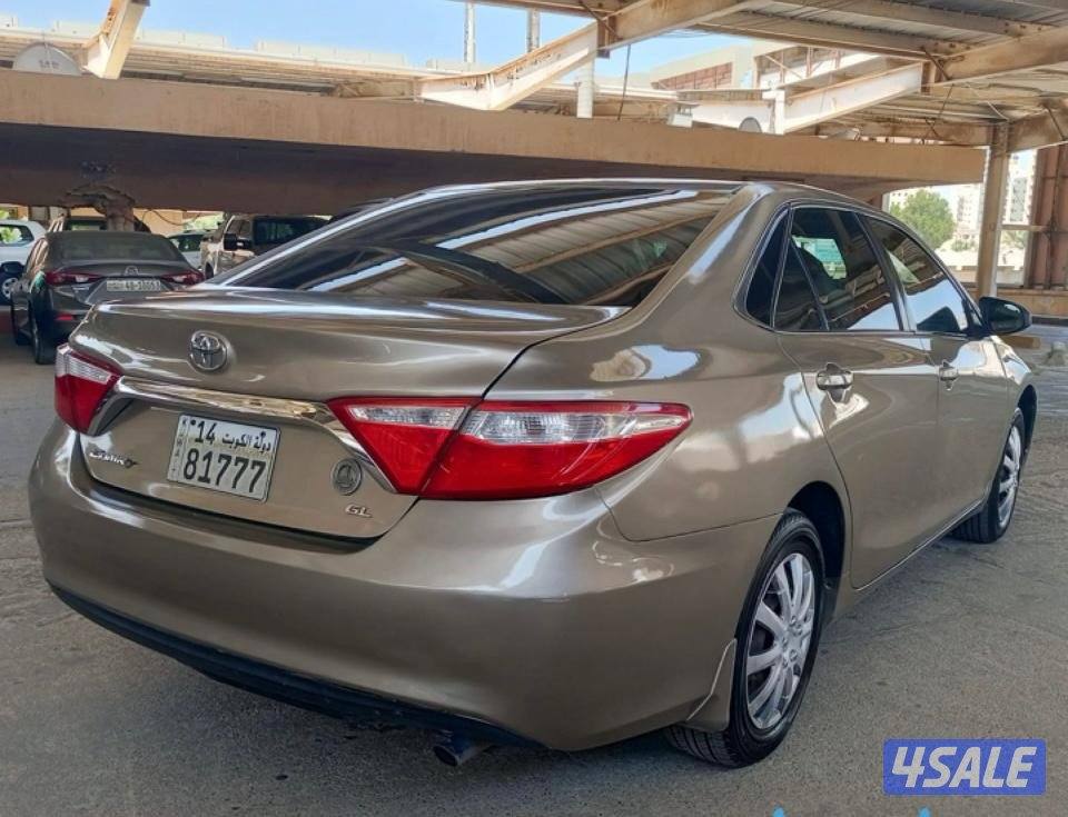 للبيع تويوتا كامري  مديل ٢٠١٦. شرط الفحص قير مكينه شاصي يوجد ٣ قطع3