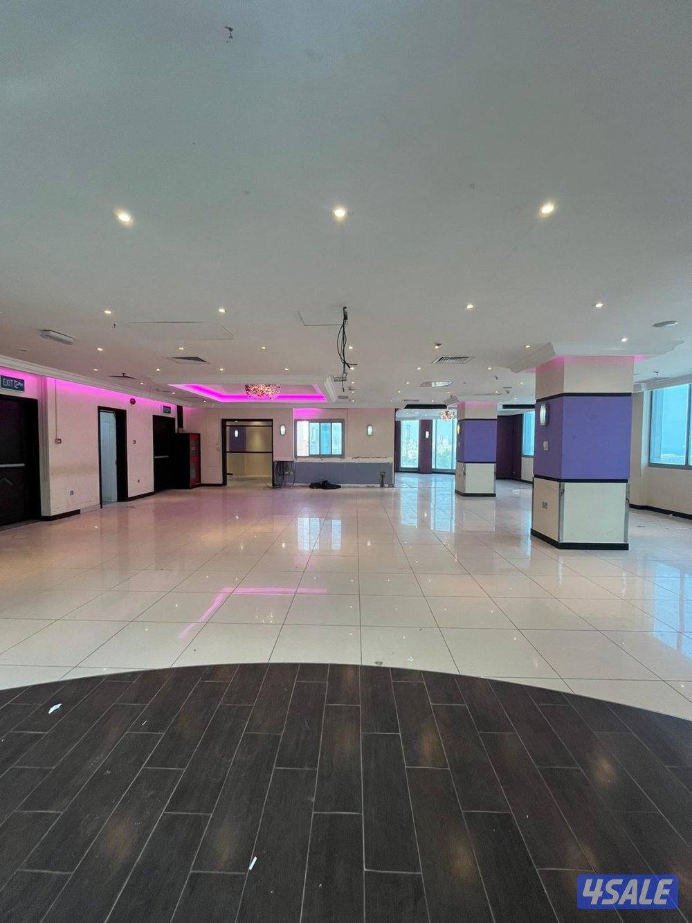 دور كامل تجاري إطلالة بحرية للإيجار في الفحيحيل .3