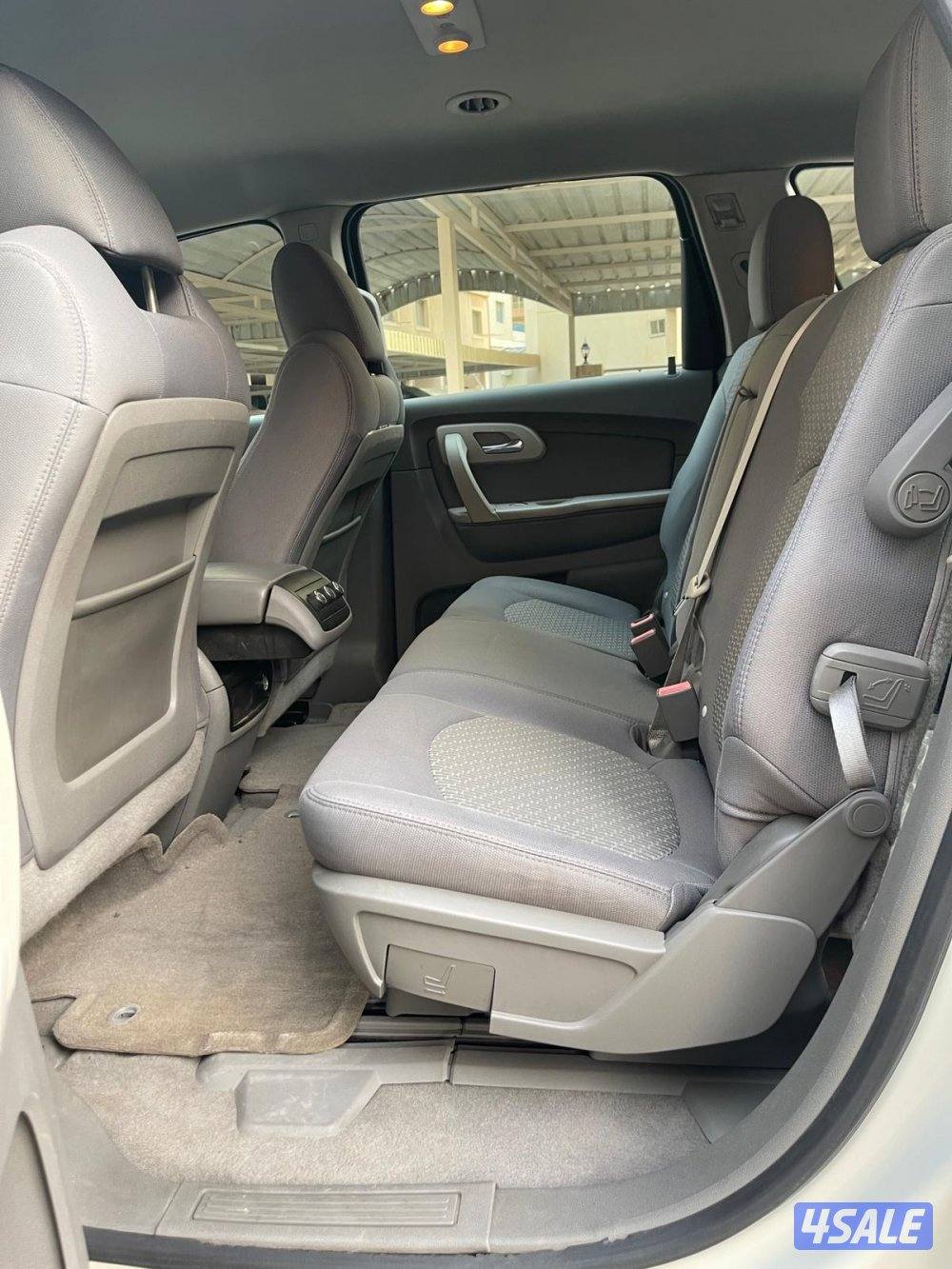 ترافيرس موديل 2012 / بحاله ممتازه1