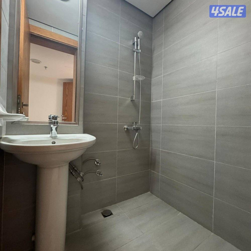 بينت هاوس إطلالة بحرية مباشرة للإيجار في بنيد القار11