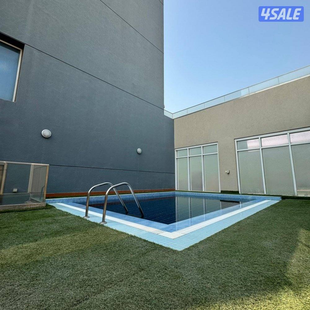 بينت هاوس إطلالة بحرية مباشرة للإيجار في بنيد القار12