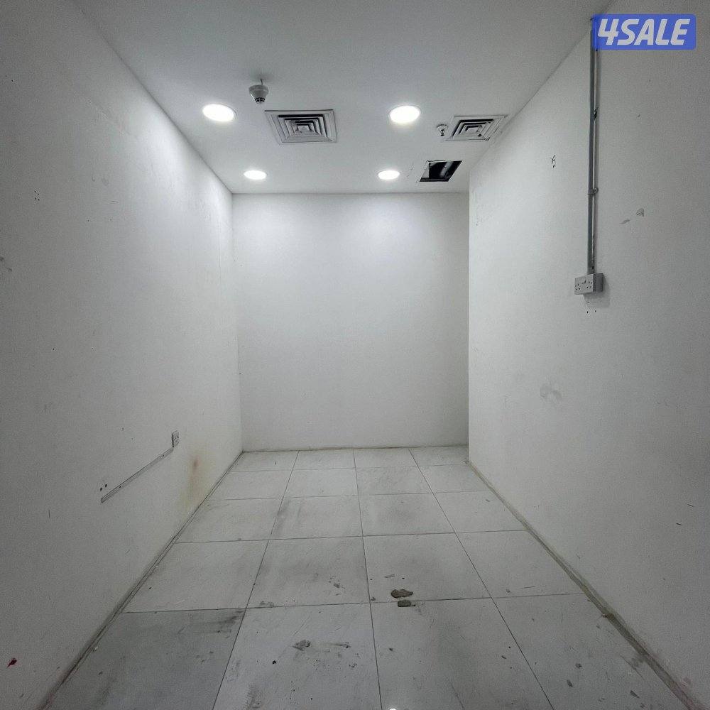 محل تجاري مع فترة سماح للإيجار في الفحيحيل .1