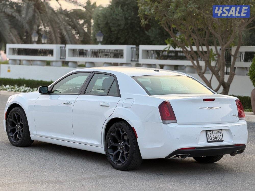 كرايزلر 300S - 2021 بحالة الوكالة3