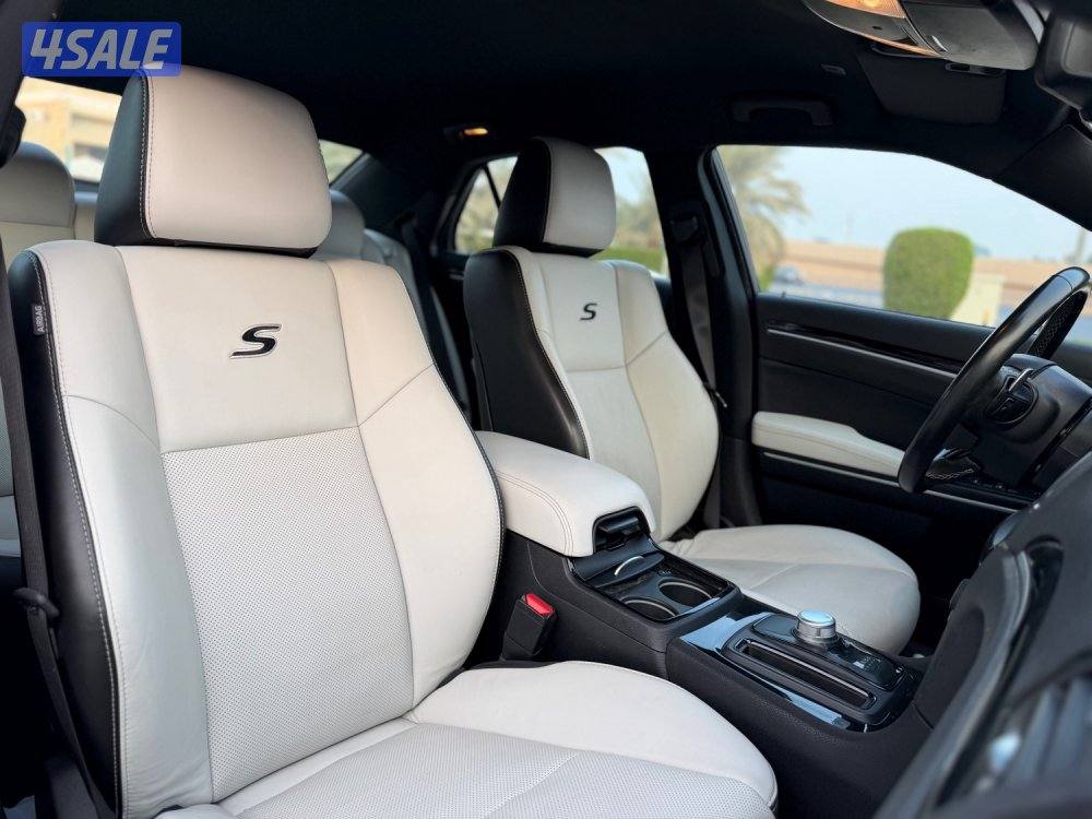 كرايزلر 300S - 2021 بحالة الوكالة7