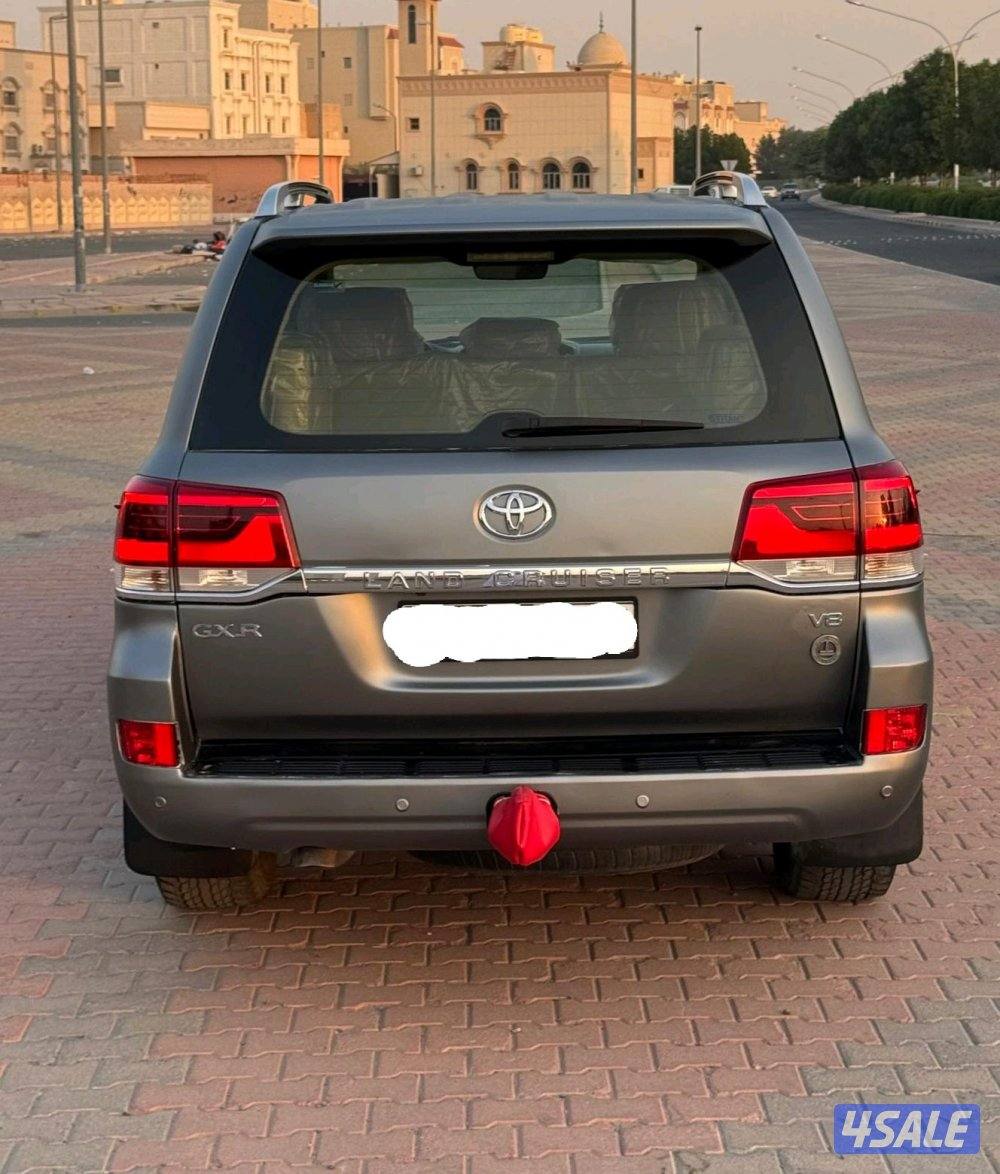 للبيع لاند كروزر وارد الساير 2016 G,XR الساير شرط الفحص4