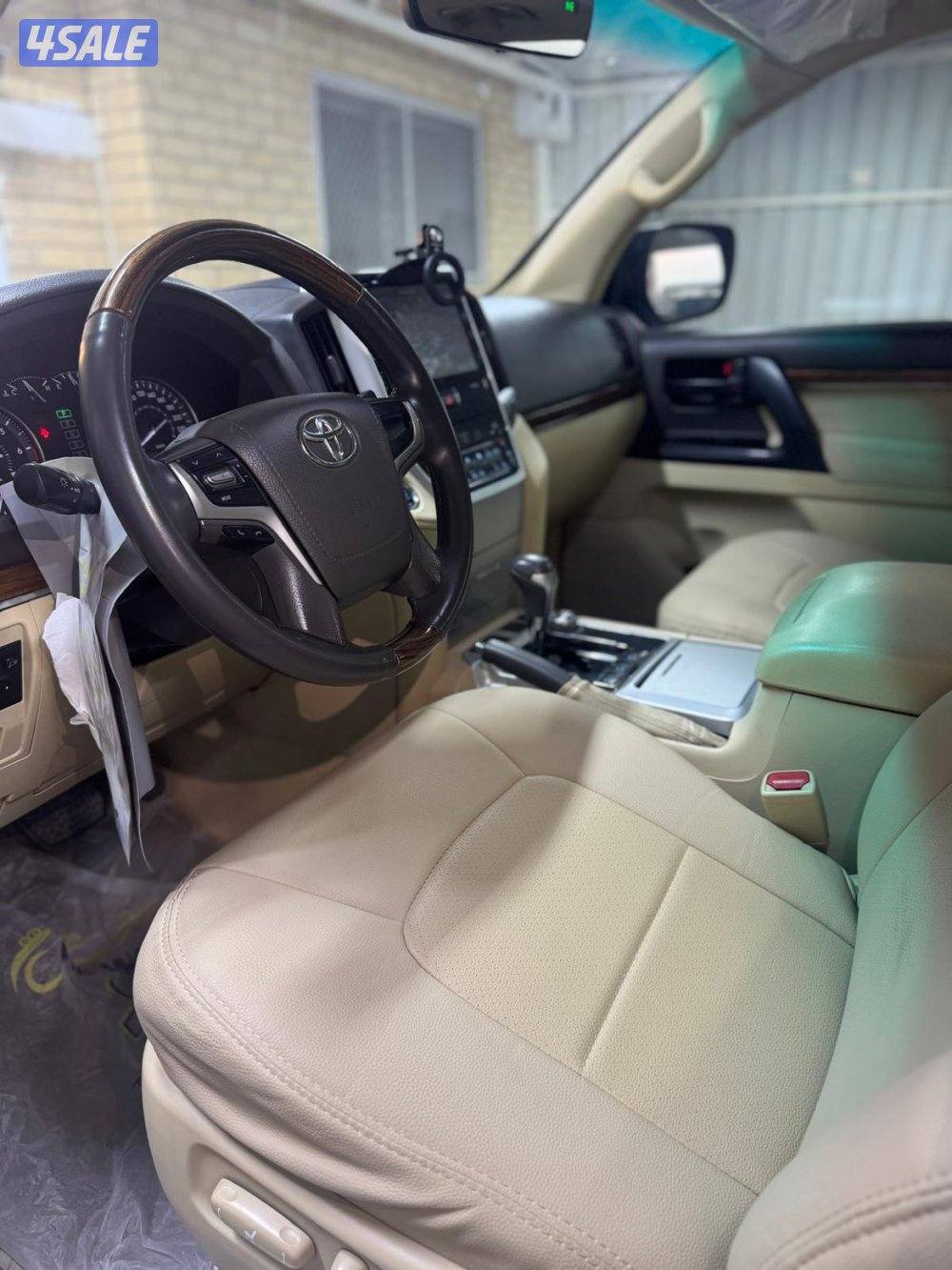 للبيع لاند كروزر وارد الساير 2016 G,XR الساير شرط الفحص7