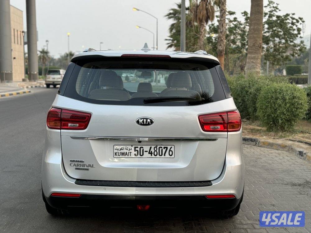 كيا كرنفال موديل 2019 بحاله الوكاله شرط الفحص4