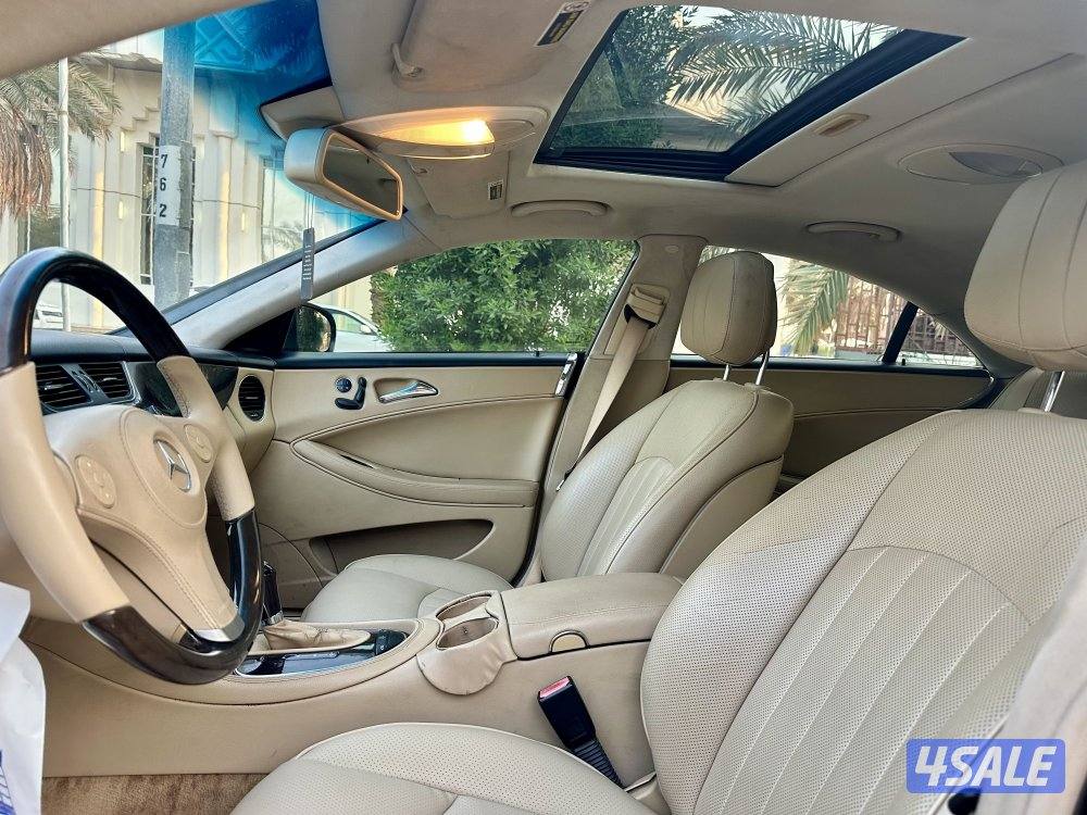 مرسيدس CLS 350 سيرفسات منتضم بحالة ممتازه جداً7