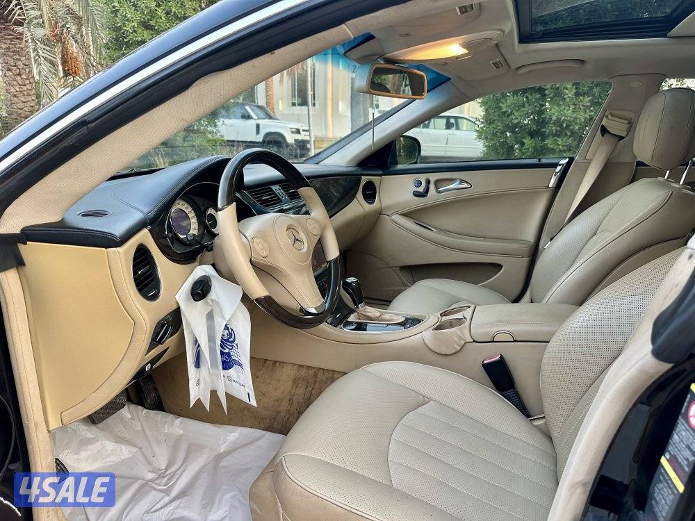 مرسيدس CLS 350 سيرفسات منتضم بحالة ممتازه جداً9
