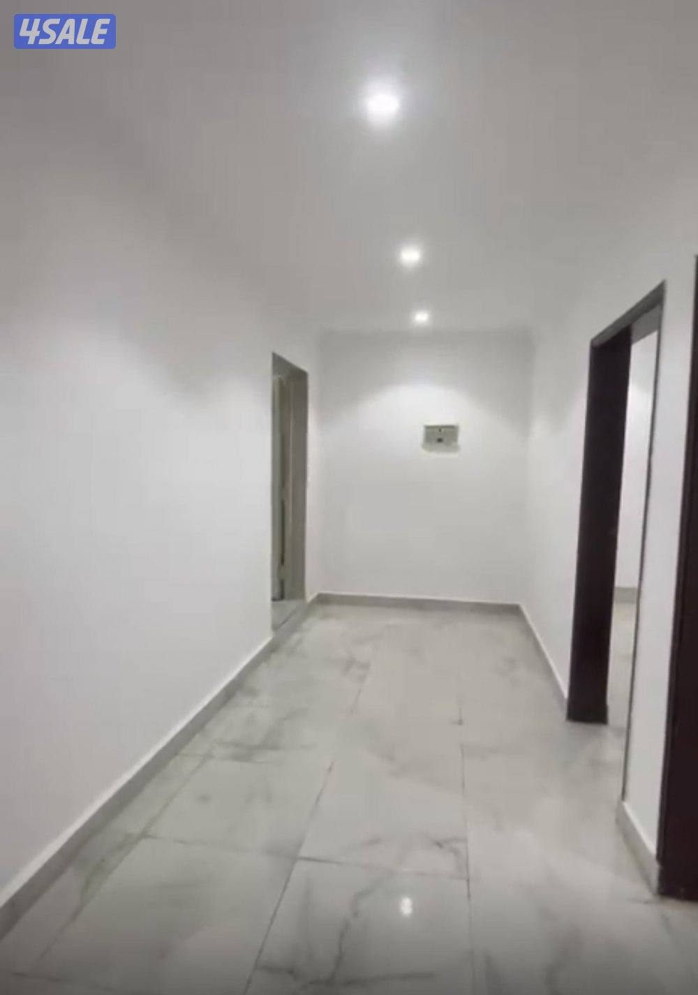 لايجار دوراول وشقة دورثاني 6غرف وحمامين ومطبخ وصالة0