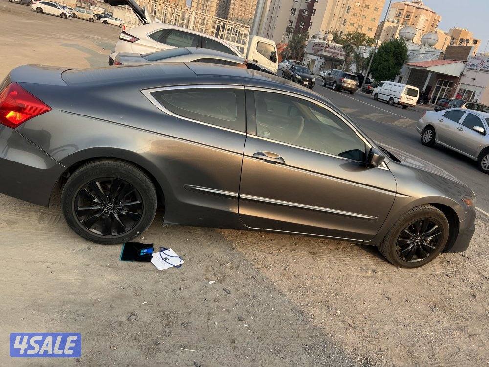 هوندا اكورد كوبيه اربعه سلندر( سيرفيس بالوكالة )1