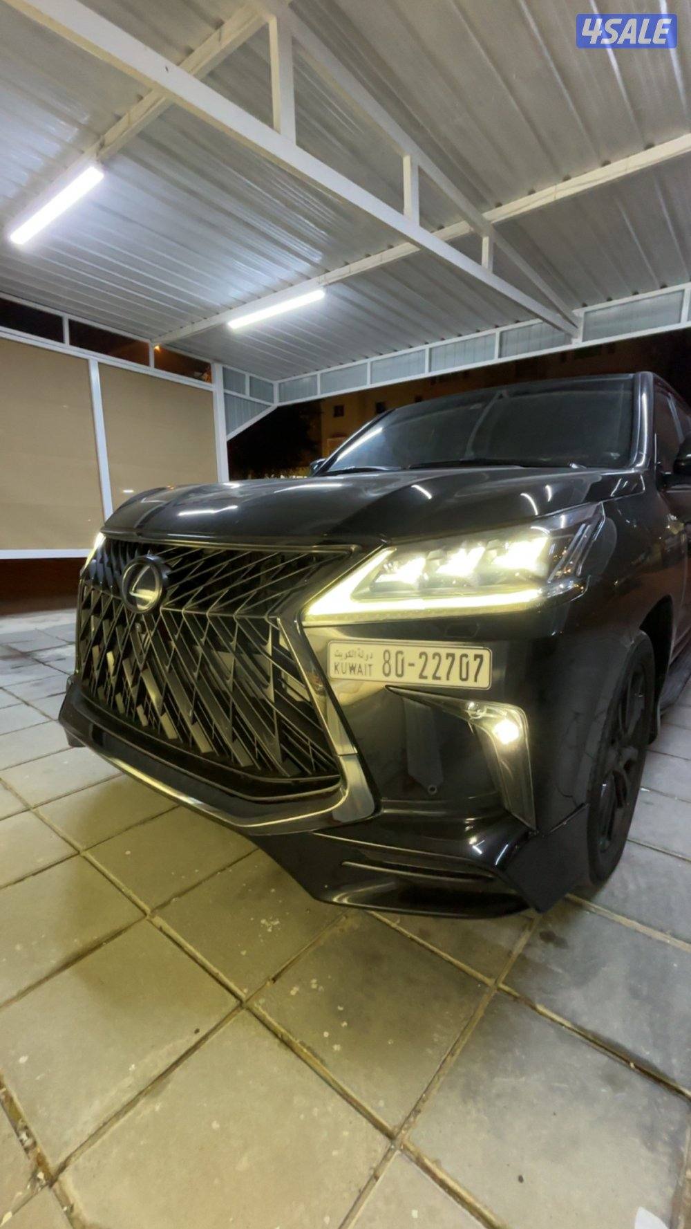جيب لكزس 2019 بلاك ايدشن وارد قطر فاتح له ملف بساير ماشي 150 الف2